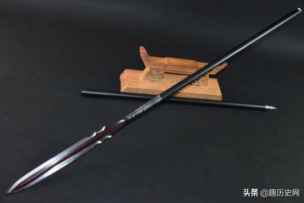 建军节来临，探秘古代兵器与现代军事科技的对比