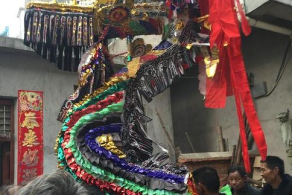 在历史长河中的特殊习俗与庆典 在历史长河中的特殊习俗与庆典