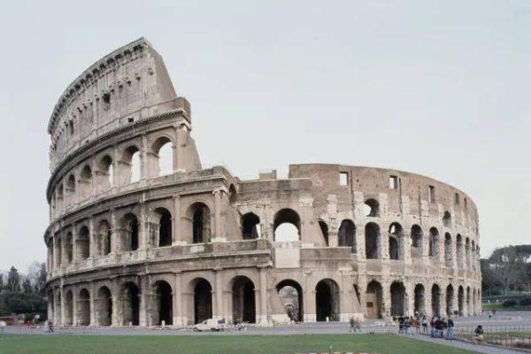 古罗马节庆与现代生活的联系与启示