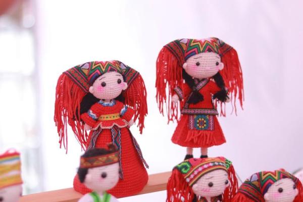 瑶族传统节日中的民间艺术与文化表达