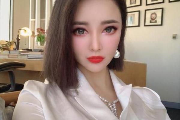 刘雨欣的命运密码:揭开八字背后的神秘面纱 刘雨欣的命运密码:揭开八字背后的神秘面纱