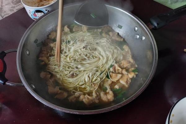 祭祖节日里,面条的象征意义 祭祖节日里,面条的象征意义