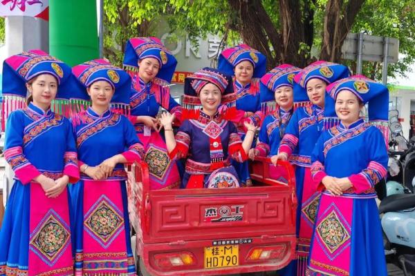 走近中国少数民族节日中的文化传承与仪式