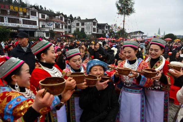 走进苗族节庆:天文与习俗的完美结合 走进苗族节庆:天文与习俗的完美结合