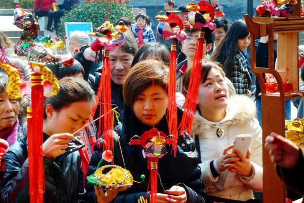 习俗传承：古老节庆与现代生活的结合