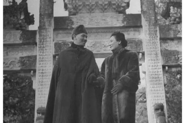 揭开蒋介石八字中的暗藏玄机：命运究竟如何主宰他的抉择