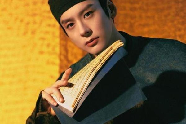 郭敬明命理中的玄机：反而改变了他的人生走向