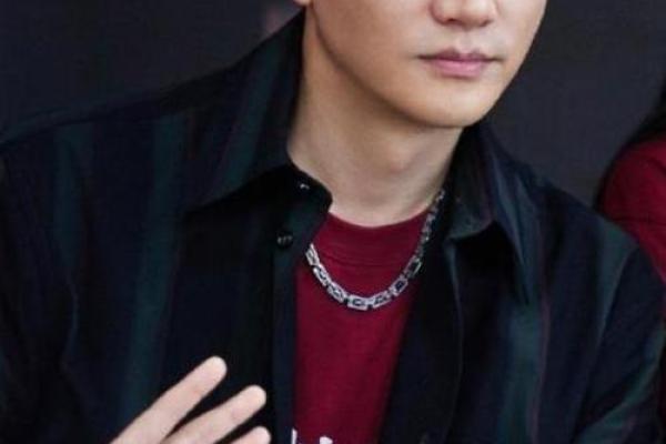 黄轩的婚姻命运暗藏玄机，你绝对想不到的命理真相