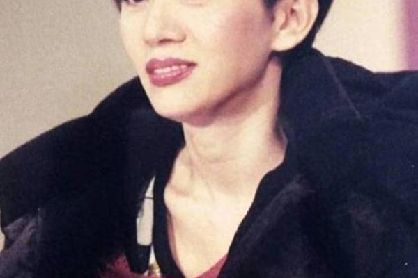 梅艳芳命理误区解密揭示她的命运密码