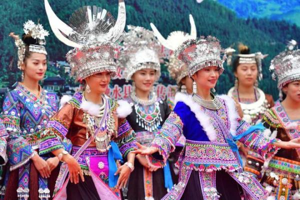 新疆维吾尔族节日与农耕季节的紧密关系