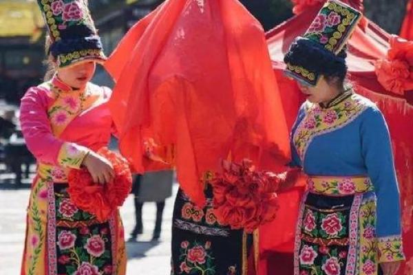 羌族节日中的民间信仰与社会功能 羌族节日中的民间信仰与社会功能