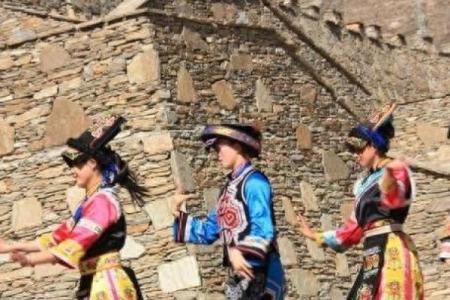 羌族节日中的民间信仰与社会功能